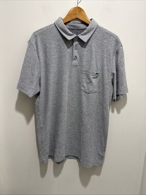 Vuori Polo Large Gray Ace Golf Short Sleeve Knit Performance Chest Pocket V164